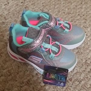 *Brand new Light up Sketchers*